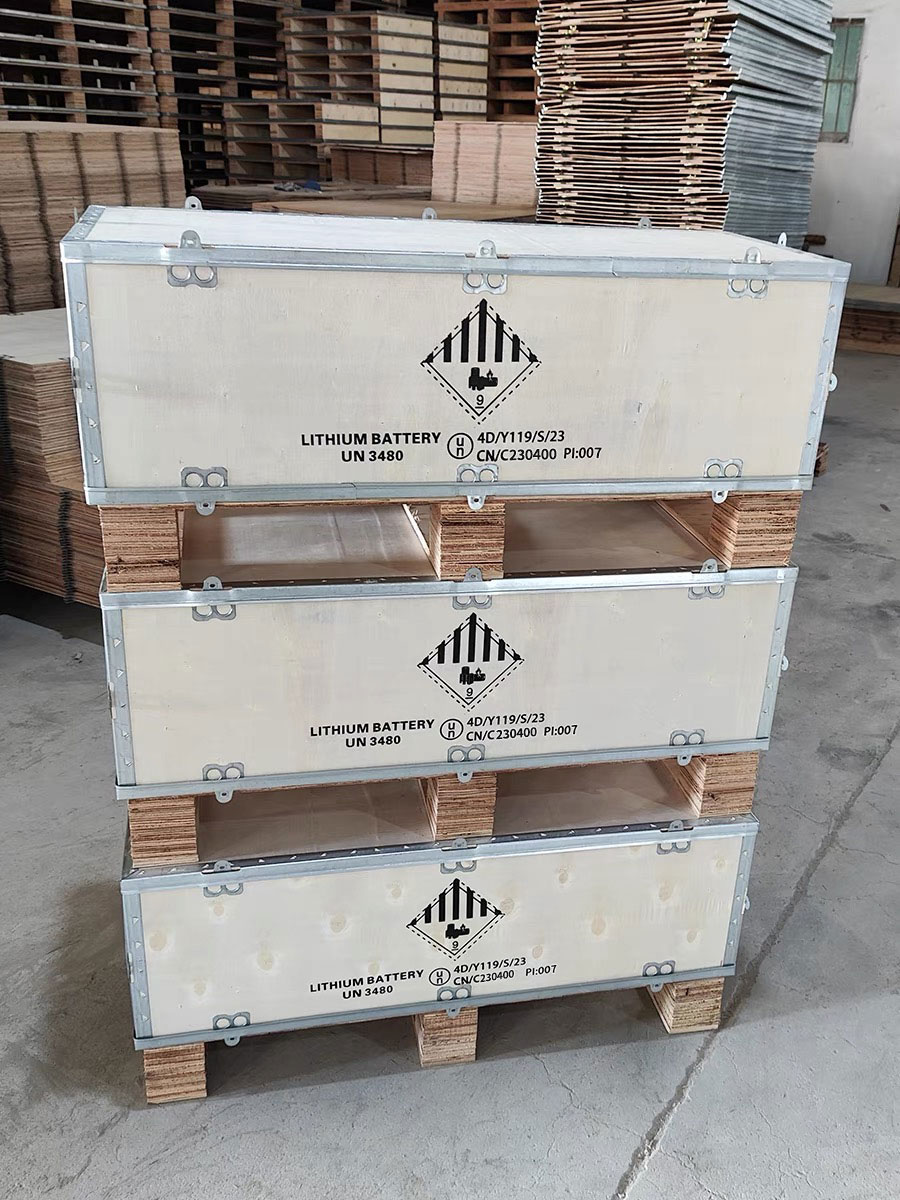 UN木箱在危險(xiǎn)品運(yùn)輸中起到哪些關(guān)鍵作用